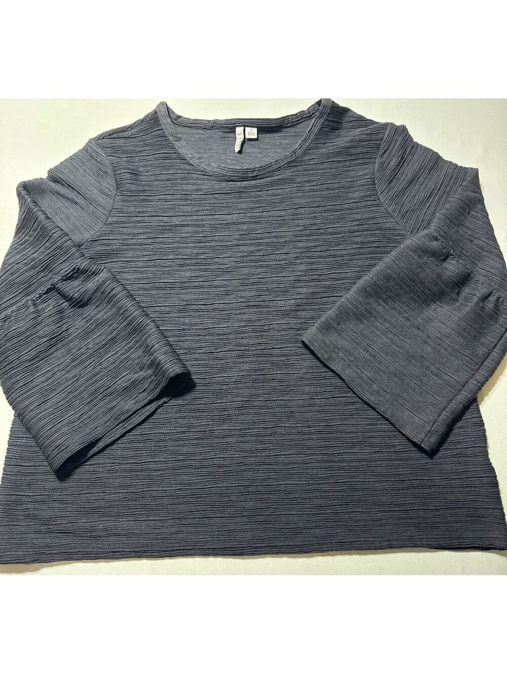 ELLE XL Gray Textured Bell Sleeve Top - Comfy Chic!